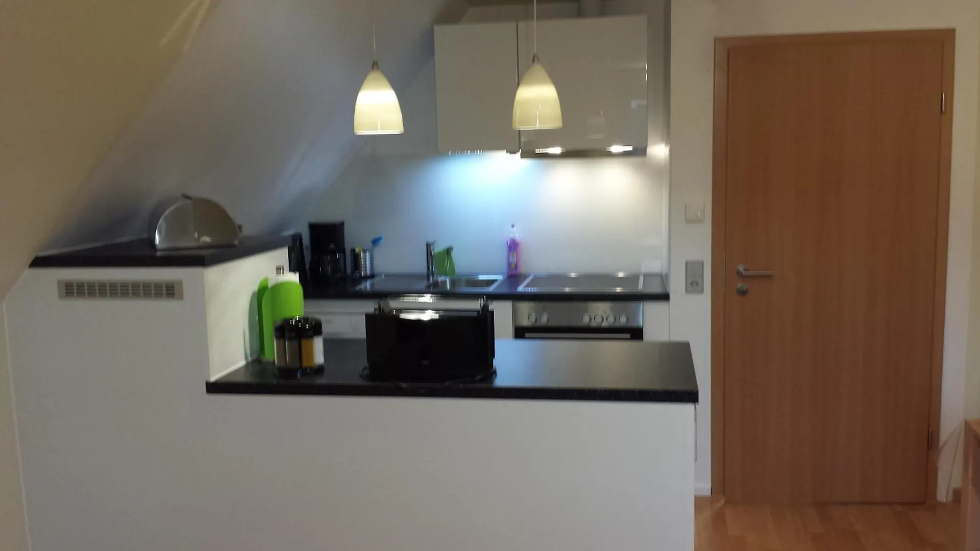 Pension Wauri , Ferienwohnung ' SCHWÄBISCHE ALB ' , Mansarden - Wohnung Waldenbuch Apartment