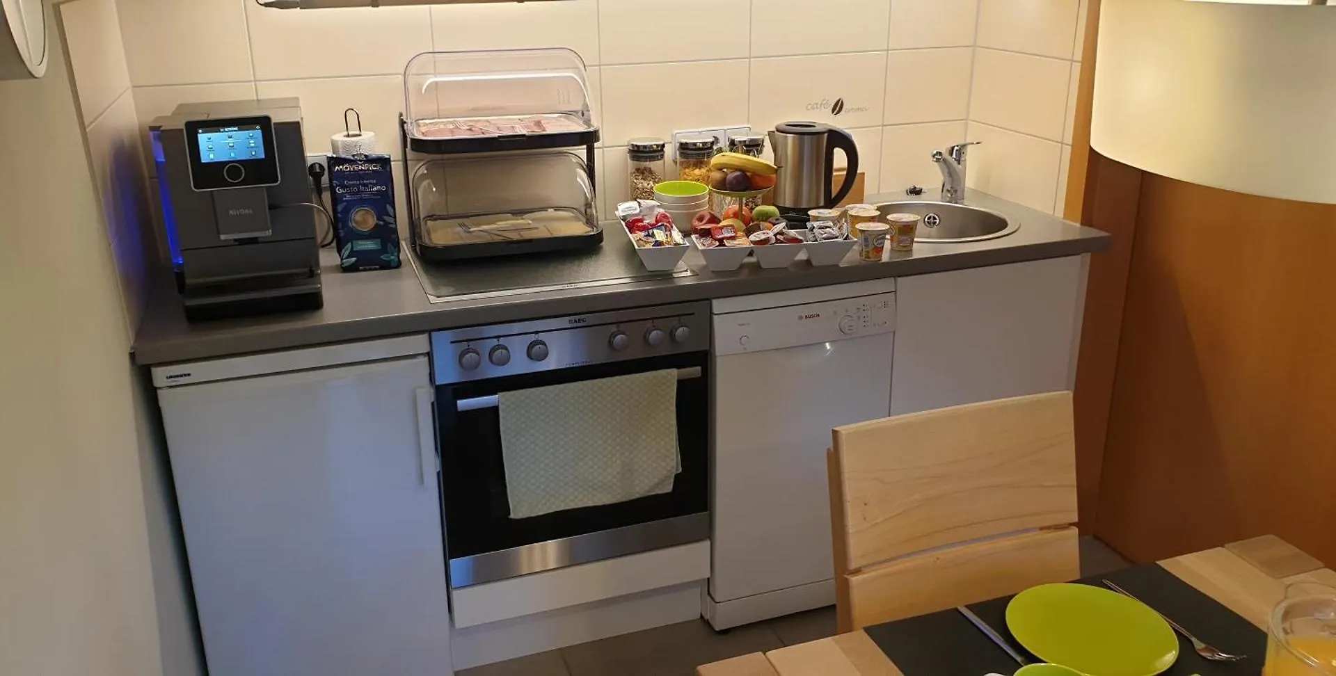 Pension Wauri , Ferienwohnung ' SCHWÄBISCHE ALB ' , Mansarden - Wohnung Waldenbuch 0*,