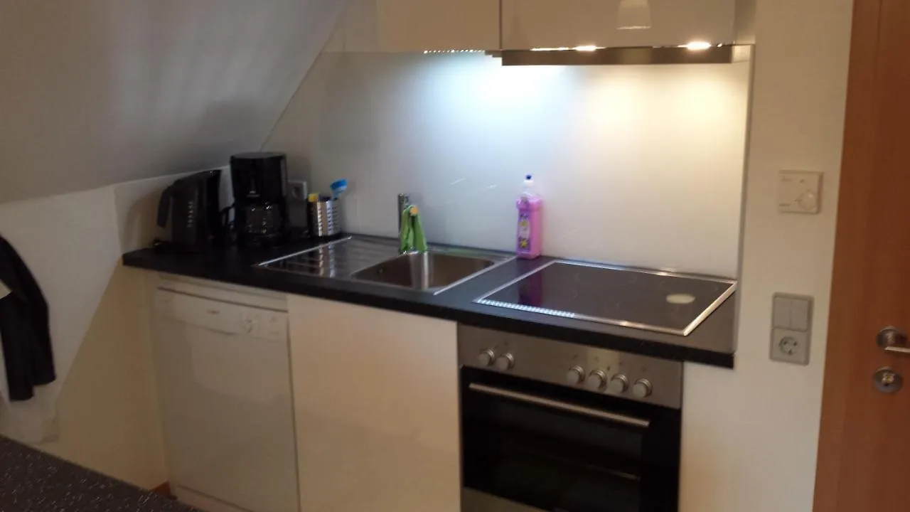 Apartment Pension Wauri , Ferienwohnung ' SCHWÄBISCHE ALB ' , Mansarden - Wohnung Waldenbuch